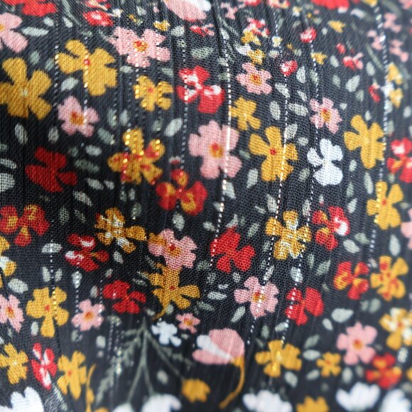 Reitmans - Ruffled V-Neck Floral-Print Blouse - Size M - Picture 5 of 12